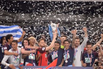 tradare de zile mari a castigat 14 trofee cu psg si acum semneaza cu rivala 689edcea6efc3