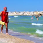 Dramă pe litoralul Jupiter: Un bărbat a pierdut viața după ce a fost salvat din mare, împreună cu doi copii 3 tragedie la jupiter un barbat a murit dupa ce a fost scos din mare alaturi de doi copii 68a0620428ab5