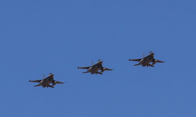 Trei avioane F-16 se alătură flotei Escadrilei de la Baza Mihail Kogălniceanu 1 trei aeronave f 16 vor intra in dotarea escadrilei de la baza mihail kogalniceanu 68b194188f0fc