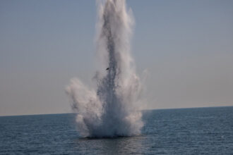 trei inotatori au fost ucisi in apele marii negre la odesa in explozii provocate aparent de mine marine 6898d28f19b52