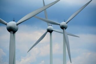 trump a oprit un proiect de 65 turbine eoliene desi 45 sunt deja construite al treilea proiect eolian major oprit de trump 68ac22eeee8c3