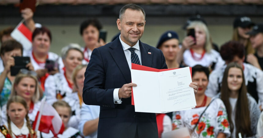 Trump îl primește pe Karol Nawrocki, noul lider al Poloniei, la reședința prezidențială din SUA! 1 trump l a invitat pe noul presedinte polonez karol nawrocki la casa alba 689726b69c86a