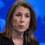 Trump o numește pe Tammy Bruce, activistă feministă și lesbiană asumată, ambasador al Statelor Unite la ONU. Descoperă cine este ea! 3 trump numeste o activista feminista si lesbiana asumata ambasador sua la onu cine este tammy bruce 68988195596a8