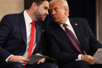 trump sugereaza ca jd vance ar putea fi succesorul sau la alegerile din 2028 6893511be93cc