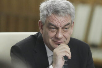 tudose propune salarii mai mari la stat fa le 2 milioane e ca sa iei impozit grindeanu conditiona coalitia de taierea privilegiilor 68b17c8ca11b9