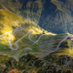 Atacuri ale câinilor de la stâne asupra turiștilor: Ghidul Salvamont pentru o experiență în siguranță 3 turistii atacati frecvent de cainii de la stane sfaturile si recomandarile salvamont 689710951e263