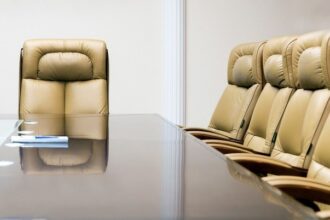 ultima ora anre asf si ancom trebuie sa taie cu 30 toate salariile si indemnizatiile reducere cu 10 si 30 de anumite posturi 68a2e5111647b
