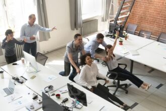 ultima ora bolojan vrea limita la orele de munca pentru cei cu mai multe contracte de munca la stat dar si la privat 68a63ee6b5c81