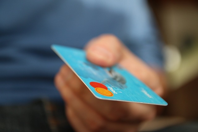 Noutăți de ultimă oră: Companiile recent înființate au la dispoziție 30 de zile pentru a-și deschide cont bancar. Toți comercianții vor fi obligați să accepte plăți cu cardul, iar băncile se vor ocupa de instalarea POS-urilor în termen de 30 de zile de la cerere. 1 ultima ora firmele nou infiintate vor trebui sa isi deschida cont la banca in termen de 30 de zile toti comerciantii vor accepta plata cu cardul bancile vor monta pos uri in maxim 30 de zile de la s 689dfde817115
