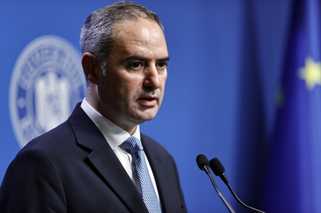 ÎN DIRECT: Executivul va impune pedepse pentru cesionarea necorespunzătoare a cotelor sociale în cadrul SRL-urilor 1 ultima ora guvernul va sanctiona penal anumite cesionari de partil sociale la un srl 689c74155c72c