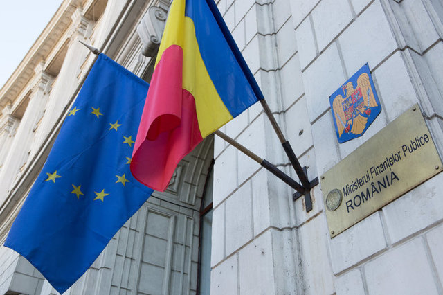 Noutăți de ultimă oră: Creșterea pragului de TVA pentru firme, o decizie întârziată ce a stârnit atenția Comisiei Europene 1 ultima ora pragul de tva de la care firmele devin platitoare de tva creste masura a fost tergiversata din martie si a atras si un avertisment de la comisia europeana 68a62653325ff