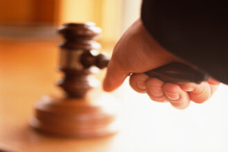 ultima ora restrictii la cesiunea partilor sociale la srl vanzarea de actiuni la firme cu datorii la stat se va face doar cu garantii in termen de 60 de zile de la cesiune daca nu sunt plat 689e2152b7798