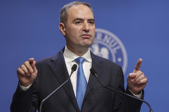 BREAKING NEWS: Ministrul Finanțelor anunță modificări în costurile de înființare a firmelor, în funcție de amploarea afacerii. Comparativ cu alte țări! 1 ultima ora video ministrul finantelor confirma suma schimbata la deschiderea unei firme corelata cu dimensiunea afacerii cum este in alte state 68ad94157f933