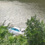 Un automobil a sărit în apele râului Olt. Șoferul, un cetățean turc, a reușit să se salveze singur. 3 un autoturism a plonjat in raul olt conducatorul auto un cetatean turc s a autoevacuat 6891bf3518f00