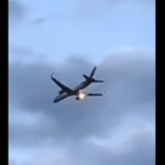 Aterizare dramatică în Italia: un zbor cu 273 de călători, cu motorul în flăcări, a stârnit panică. „Am crezut că ne despărțim” 3 un avion cu 273 de pasageri la bord a aterizat de urgenta in italia cu un motor in flacari am trimis mesaje de adio 68a30a313d83b
