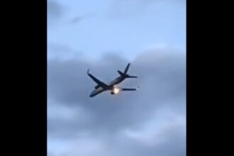 un avion cu 273 de pasageri la bord a aterizat de urgenta in italia cu un motor in flacari am trimis mesaje de adio 68a30a313d83b