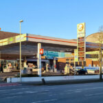 Un copil de 10 ani, lăsat în urmă de părinți la o stație de benzină din Germania, a fost descoperit după o jumătate de oră de neatență. 2 un baiat de 10 ani a fost uitat de parinti intr o benzinarie din germania si au dat seama abia dupa jumatate de ora 689ca3c4814fe