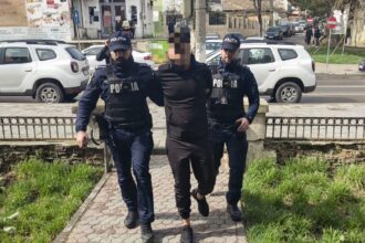 un barbat condamnat pentru fraude informatice a fost prins la constanta 6891db88b684a