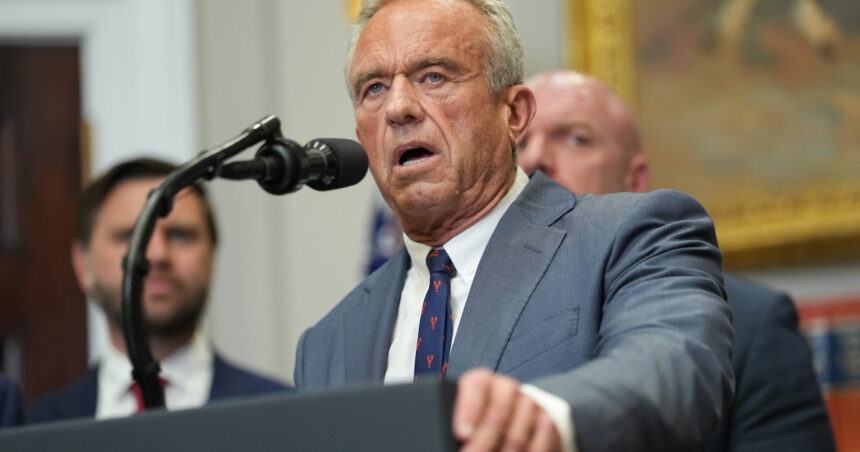 un grup de profesionisti din domeniul sanatatii solicita demiterea lui rfk jr distrage atentia publicului 689c7998dccdc