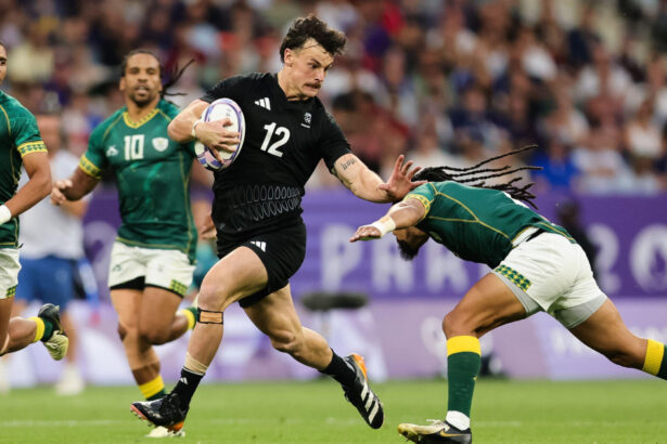un jucator de rugby din noua zeelanda era sa rateze prima selectie la nationala all blacks dupa ce cainele i a mancat pasaportul 6895d7ee18fe9