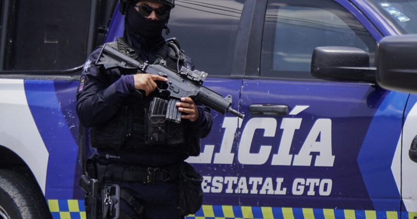 Un procuror federal din Mexic, ucis în automobilul său oficial, în apropierea frontierei cu SUA 1 un procuror federal din mexic a fost asasinat in masina oficiala intr un oras de la granita cu statele unite 6891b1d31d150