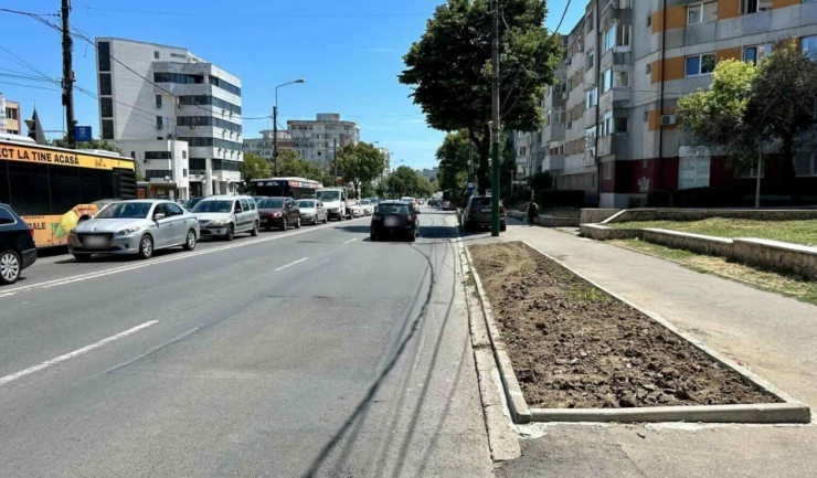 Reabilitarea unei porțiuni de pe bulevardul Tomis în Constanța: un nou început! 1 un tronson al bulevardului tomis din constanta intra in reabilitare 688dbbcd36257