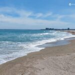 Pregătește-te pentru un weekend plin de agitație la mare! Iată cum stau lucrurile cu tarifele de cazare și hotelurile deja complet ocupate. 3 urmeaza cel mai aglomerat weekend la mare preturile de astazi la cazare multe hoteluri deja fully booked 689affeb94506