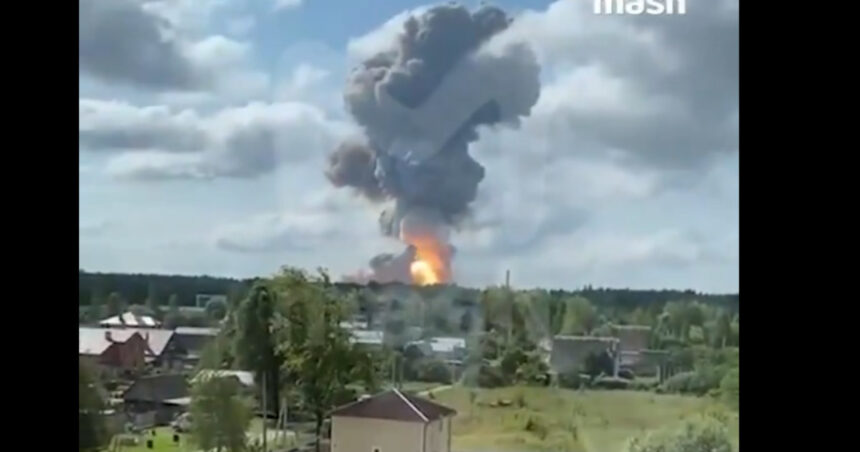 Tragedie în Rusia: 11 vieți pierdute și 130 de răniți în urma unei explozii devastatoare la o fabrică din Riazan. Ce a provocat această catastrofă? 1 video 11 morti si 130 de raniti in rusia dupa o explozie la o fabrica din regiunea riazan care ar fi fost cauza exploziei 68a060f2e081e