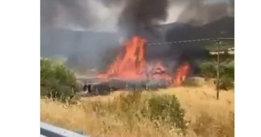 Tragedie pe autostrada din Grecia: Trei vieți pierdute în flăcări și doi răniți grav în drumul spre Thassos 1 video accident grav pe autostrada in grecia pe drumul spre thassos trei oameni au murit carbonizati si alti doi sunt grav raniti 68a3230ed55f1
