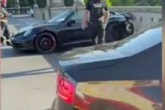 video accidentul de pe podul din timisoara produs intentionat in urma unei rafuieli intre clanuri unul dintre soferi a fost retinut 6898bd640f286