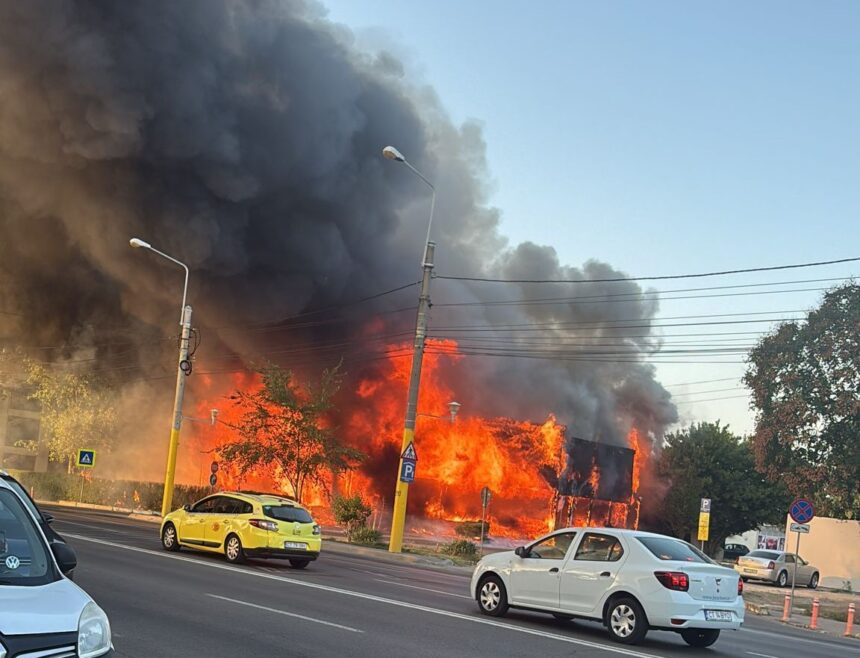 Incendiu devastator la vechiul club Bellagio din Mamaia! 1 video arde fostul club bellagio din mamaia 6894df983b62d