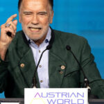 Arnold Schwarzenegger își aruncă săgețile către Trump după discuția cu Putin: Aflați ce i-a transmis fostul campion liderului american! 2 video arnold schwarzenegger mesaj nimicitor la adresa lui trump dupa intalnirea cu putin ce i a spus fostul campion presedintelui american 68a0f3ace9fa0