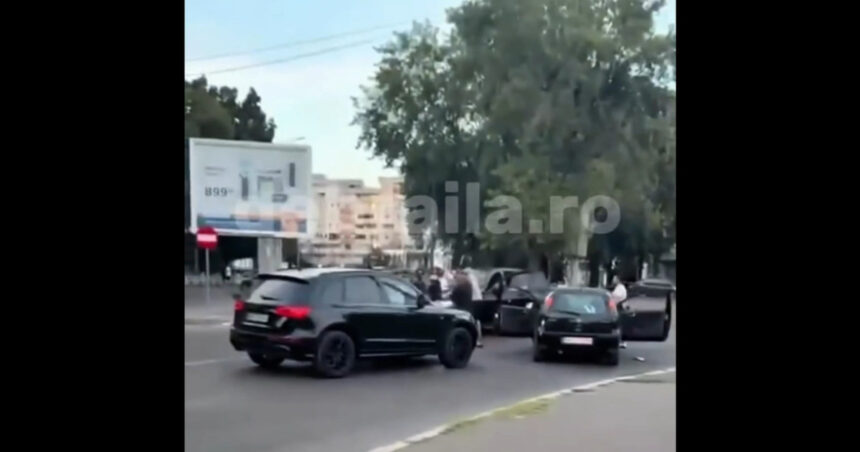 Bătălii medievale în mijlocul străzii din Brăila: autoritățile sunt pe urmele celor responsabili. Martorii au surprins momentele incredibile! 1 video bataie cu sabii si topoare in trafic in braila politistii ii cauta pe agresori scenele socante au fost filmate de martori 68a5b7b5b2790