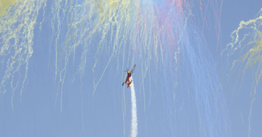 BIAS 2025: Un Festival Aerian Fascinant în Inima Capitalei - Descoperă Surprizele Pregătite de Măiestrii Aviației! 1 video bias 2025 spectacol pe cerul capitalei ce surprize au pregatit asii aviatiei pentru vizitatori 68b40e17ea778