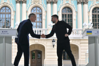 video canada ia in calcul prezenta trupelor sale in ucraina ca parte a garantiilor de securitate ce i a transmis zelenski lui mark carney 68ab3ce8cd886