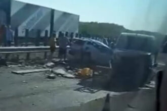 video carambol cu sapte masini pe autostrada soarelui doua persoane ranite traficul spre constanta este blocat 68999ec2a5593