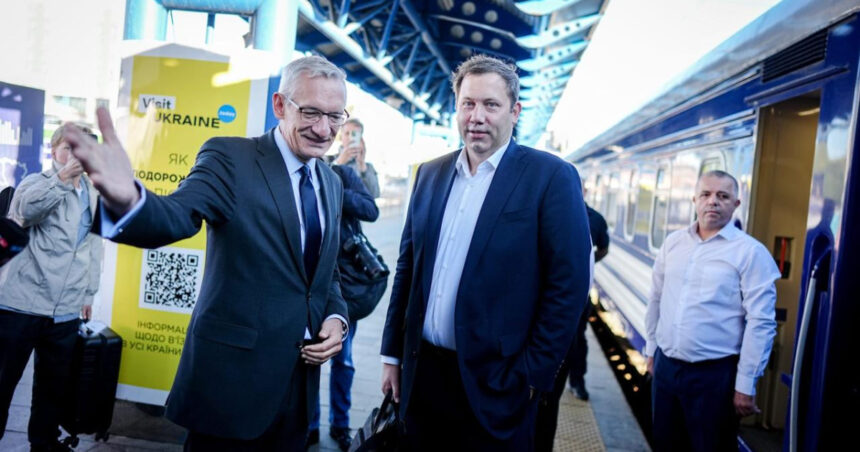 Diplomația în acțiune la Kiev: Întâlnirea liderilor din Norvegia și Germania pe pământ ucrainean 1 video continua desantul diplomatic la kiev liderii din norvegia si germania au sosit in ucraina 68ac2f77d2958