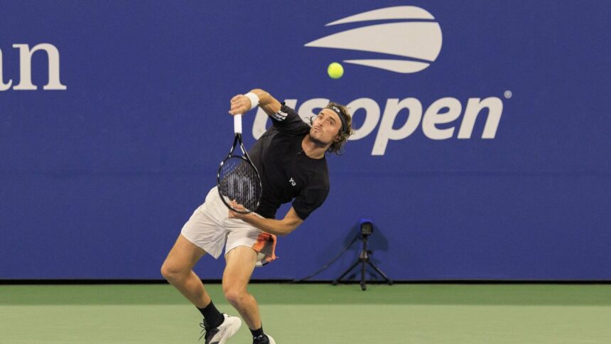 „Tsitsipas, dezvăluiri neobișnuite pe teren: înfruntând provocările unui an dificil în tenis” 1 video daca te lovesc sa stii de ce tsitsipas cum nu a mai fost vazut pana acum pe teren grecul incheie un an groaznic in tenis 68b1a8b0e2a91