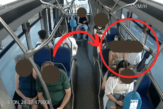 video doua femei au fost prinse fumand intr un autobuz ct bus 68a47a5de78a6