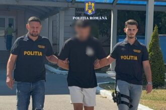 video doua tinere obligate de un barbat sa se prostitueze inchise intr un apartament din constanta salvate de politisti tanarul prins in judetul tulcea a fost retinut 68adadbdd2a30