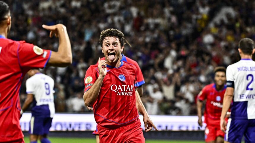 Spectacol pe teren: Joao Neves, artistul hat-trick-ului, încântă cu două foarfeci și o execuție de excepție din afara careului! 1 video exclusiv doua goluri din foarfeca si o bomba din afara careului hattrick ul senzational reusit de joao neves 68b3f75989afe
