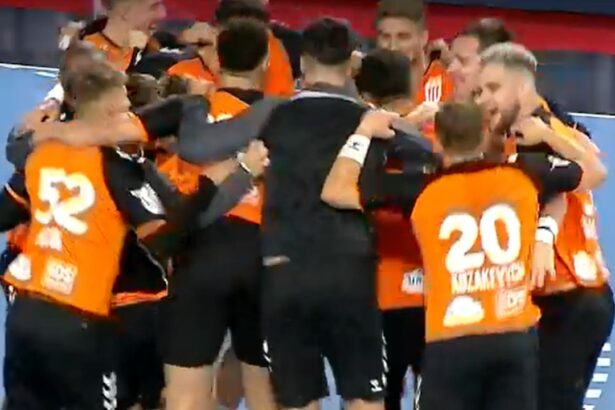 video exclusiv minaur baia mare hc buzau 28 27 baimarenii sunt primii finalisti ai supercupei romaniei 68a7359e83185