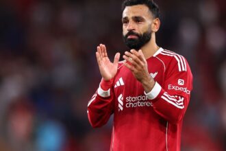 video exclusiv mohamed salah singur in fata peluzei in lacrimi dupa liverpool bournemouth 4 2 68a0183337c03