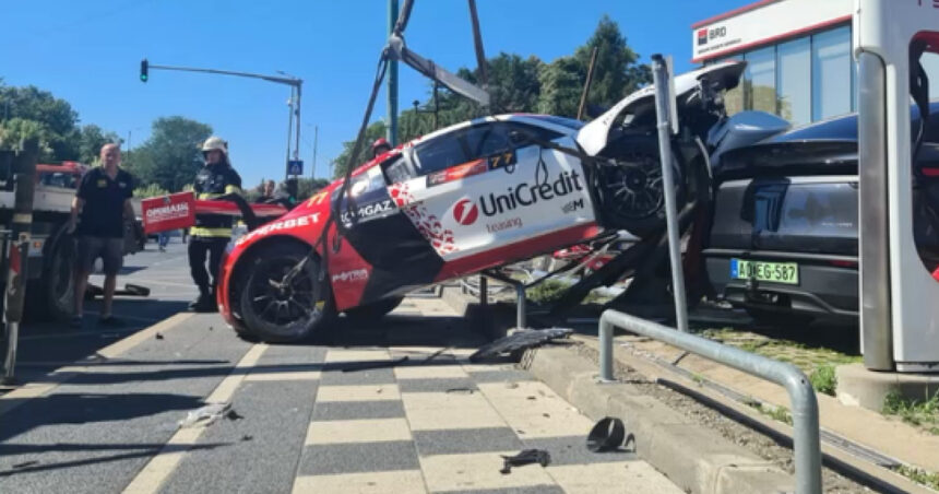 Fiul lui Mihai Leu implicat într-un incident la raliul din Timișoara. Autoritățile au demarat o anchetă penală. 1 video fiul lui mihai leu accident la o cursa de raliu din timisoara politia a deschis dosar penal 68972c9c84d38