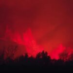 Franța înfruntă cel mai devastator incendiu de vegetație din ultimele decenii! 2 video franta se lupta cu cel mai mare incendiu de vegetatie din 1949 6894682f3c98c