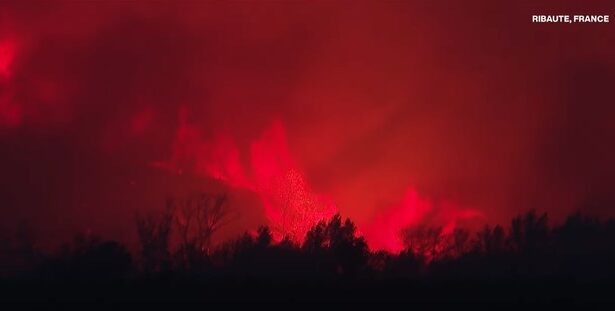 video franta se lupta cu cel mai mare incendiu de vegetatie din 1949 6894682f3c98c