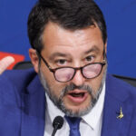 „Dispari! Pleacă în Ucraina!” – Parisul cheamă ambasadorul italian după atacurile verbale ale lui Matteo Salvini la adresa lui Macron. 2 video hai dispari du te in ucraina parisul il convoaca pe ambasadorul italian dupa ce matteo salvini i a adresat vorbe grele lui macron 68aa2e40ee046
