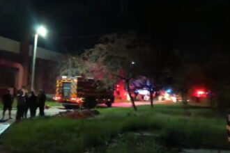 video incendiu la fabrica de arme cugir flacarile au izbucnit in hala cu munitie a fost emis mesaj ro alert 688da4c1c20af