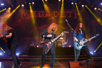 video megadeth au anuntat ca se retrag dave mustaine nu fiti tristi bucurati va pentru noi toti 689edd539e0cc