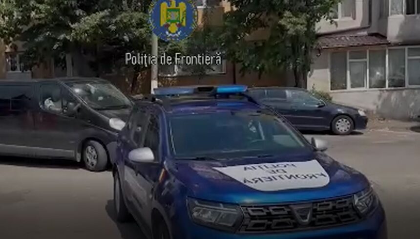 Constanța în acțiune: Poliția a prins 14 migranți fără acte în cadrul unei operațiuni de combatere a migrației ilegale 1 video migratia ilegala contracarata 14 persoane fara documente au fost retinute de politisti la constanta 68a6eccc724d5